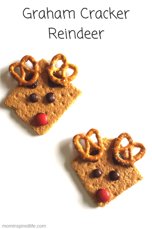 Graham Cracker Reindeer Snacks. An easy Christmas snack for kids!