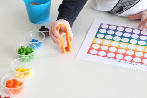 Rainbow Counting Activity with Candy. Count and develop fine motor skills at the same time!