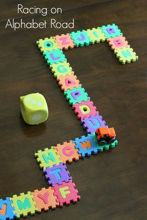 Learn numbers 0-5 with this fun car theme alphabet activity!