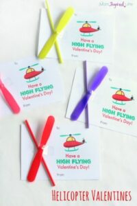 Helicopter Valentines for Kids. Have a high flying Valentine's Day with printable! A fun Valentine favor.