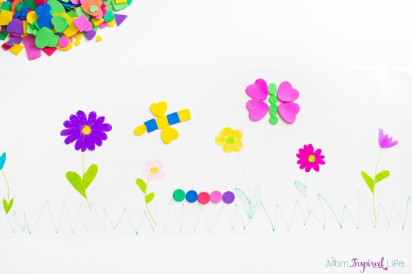 Bug activity for toddlers and preschoolers. Develop fine motor skills with this neat sensory activity!