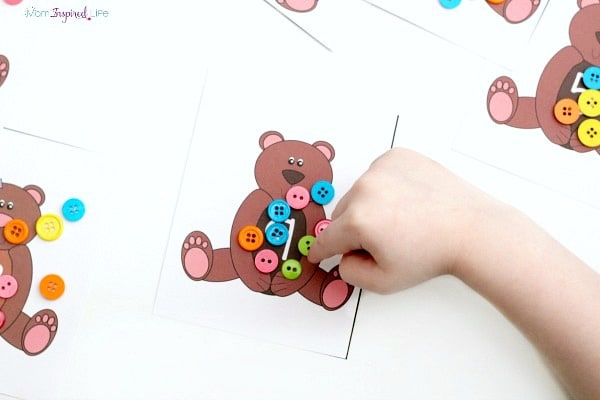 This activity is perfect for teaching kids to count with a hands-on math activity.