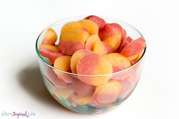 My kids love this summer snack treat that is made with applesauce.