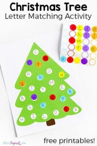 Christmas tree letter matching activity for fun and learning this Christmas! A hands-on way to teach letters to preschoolers this Christmas season.
