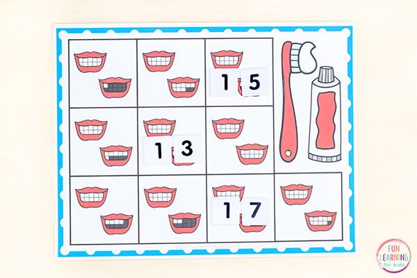 Learning to count numbers 1-20 with these teeth counting mats for preschool and kindergarten.