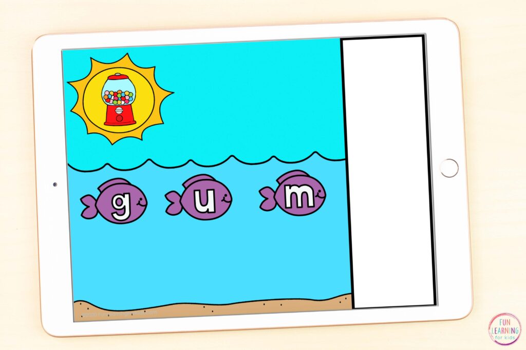 Free ocean theme CVC word work phonics activity for students who are learning to read in kindergarten, first and second grade.