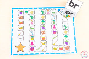 Blend Words Free Printable Board Game for Kindergarten