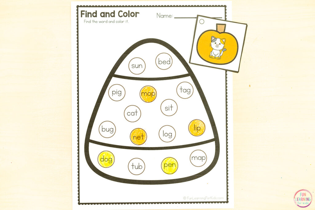 CVC word reading activity for literacy centers this fall.