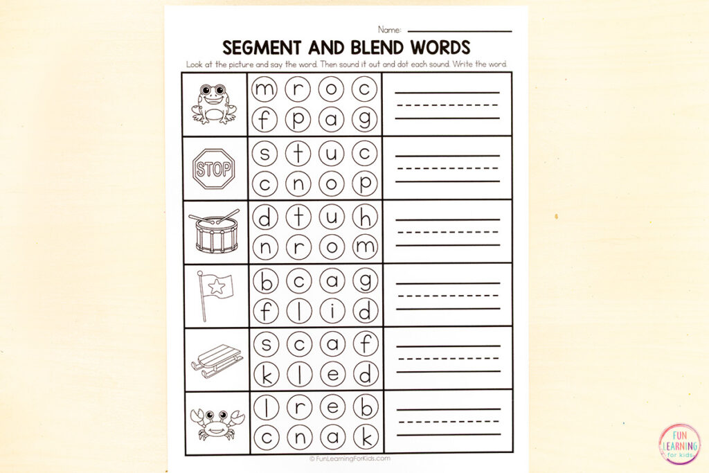 Consonant blends phonics activity for kindergarten and first grade.